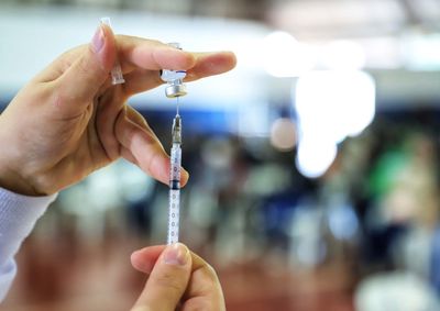 Medida busca conter s&iacute;ndromes respirat&oacute;rias e ampliar a prote&ccedil;&atilde;o de toda a cidade.
