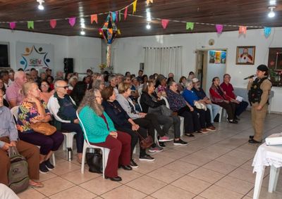 A&ccedil;&atilde;o conscientiza a popula&ccedil;&atilde;o sobre os riscos de fraudes e viol&ecirc;ncia dom&eacute;stica.