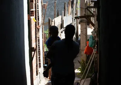 Ap&oacute;s recusa inicial da Copel, a&ccedil;&atilde;o assegurou instala&ccedil;&atilde;o da rede el&eacute;trica para fam&iacute;lia de Guaratuba