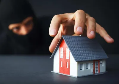 Casa no Coroados foi invadida por golpistas e vendida com documentos falsos. Pol&iacute;cia Civil investiga a fraude