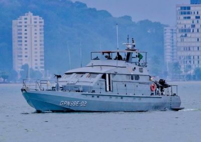 Embarca&ccedil;&atilde;o recebe p&uacute;blico das 13h &agrave;s 17h na Pra&ccedil;a dos Namorados em Guaratuba