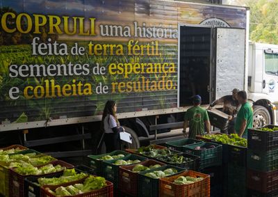 Produ&ccedil;&atilde;o abastece a alimenta&ccedil;&atilde;o de cerca de 6 mil estudantes da rede municipal e movimenta R$ 30 mil por semana em compras de pequenos produtores