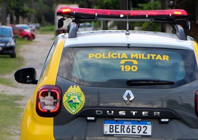 Suspeito de 34 anos foi flagrado com entorpecentes e mais de R$ 600 em dinheiro.