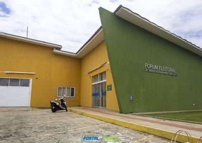 Cart&oacute;rio Eleitoral confirmou cumprimento do hor&aacute;rio padr&atilde;o de fechamento das urnas.