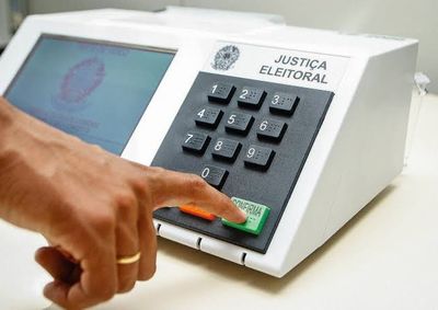 Absten&ccedil;&atilde;o chegou a 25,79% no munic&iacute;pio; Justi&ccedil;a Eleitoral alerta que aus&ecirc;ncia no primeiro turno n&atilde;o impede a participa&ccedil;&atilde;o no segundo