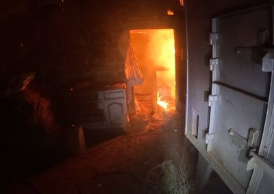 Corpo de Bombeiros de Ibaiti controlou as chamas em um secador de caf&eacute; na PR-272, realizou o rescaldo e orientou sobre a seguran&ccedil;a do local.
