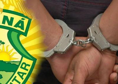 A&ccedil;&atilde;o conjunta entre Pol&iacute;cia Militar e GAECO mobilizou equipes especializadas, cumpriu mandados judiciais e apreendeu celulares e drogas.