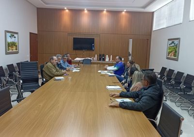 Reuni&atilde;o em aconteceu nesta quarta-feira (24) e reuniu a Prefeitura de Ibaiti e Caixa Econ&ocirc;mica Federal para tratar de projetos habitacionais.