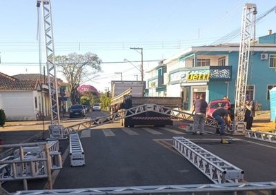 Evento promovido pelo Campinho Futebol Clube ter&aacute; comidas t&iacute;picas, quadrilha, shows e expectativa de p&uacute;blico de 800 pessoas.