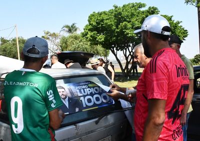 Mobiliza&ccedil;&atilde;o realizada neste s&aacute;bado divulgou as candidaturas de Pedro Lupion e Moacyr Fadel e contou com participa&ccedil;&atilde;o da comunidade.