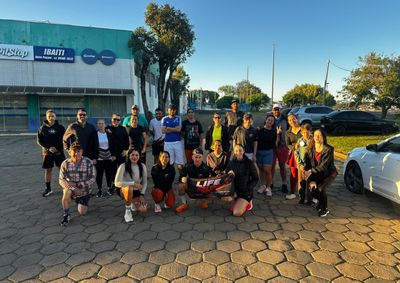 Criado pelo professor Rubens de Moraes Bueno J&uacute;nior, o LIFE RUN promove corrida e caminhada abertas &agrave; comunidade, sem cobran&ccedil;a.