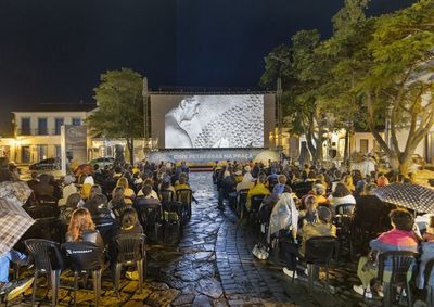 Evento acontece de 23 a 31 de janeiro de 2026, transforma a cidade em palco do cinema brasileiro e impulsiona visitas a destinos da regi&atilde;o