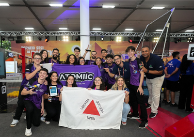 Grupo Atomiic conquistou pr&ecirc;mio em S&atilde;o Paulo e segue na disputa por vaga em torneio mundial nos Estados Unidos