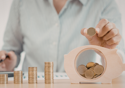 Especialista explica as diferen&ccedil;as entre emprestar dinheiro e investir em ativos, al&eacute;m dos cuidados na hora de aplicar
