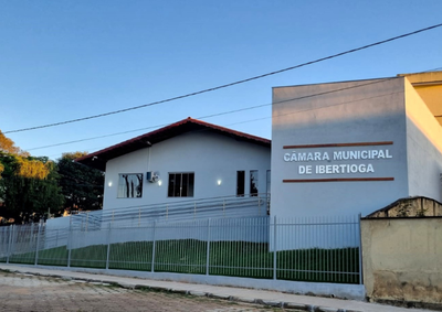 Sess&atilde;o tamb&eacute;m discutiu melhorias em estradas, incidente em projeto social e aprovou mo&ccedil;&otilde;es de pesar