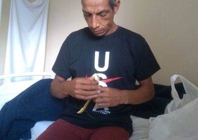 Adriano foi visto pela &uacute;ltima vez na quinta-feira, 05 de janeiro. Ele &eacute; portador de esquizofrenia, sofre surtos psic&oacute;ticos e toma medicamentos controlados.