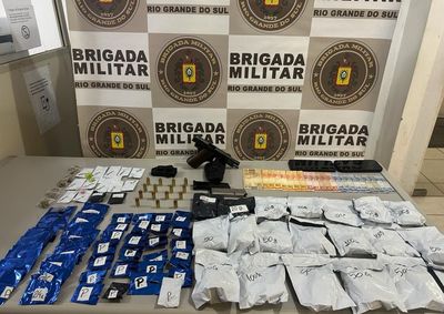 O suspeito possui diversos antecedentes por tr&aacute;fico de drogas e foi preso em flagrante.