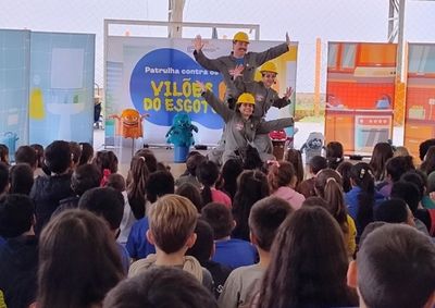 Projeto da Corsan Aegea promoveu conscientiza&ccedil;&atilde;o ambiental com teatro, jogos e atividades interativas para estudantes.