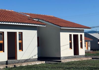 O investimento total nas obras &eacute; de mais de R$ 2,9 milh&otilde;es, al&eacute;m do valor dos terrenos.