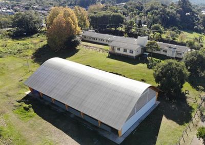 Espa&ccedil;o recebeu investimento superior a R$ 850 mil e beneficiar&aacute; mais de 200 estudantes da escola do Bairro Mundo Novo.