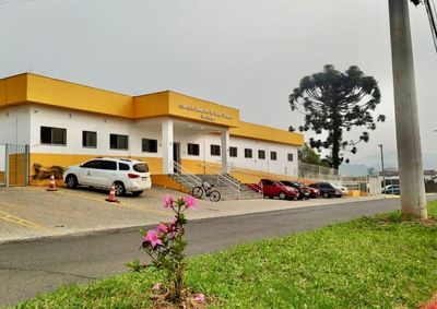 Antigo Posto 24h mant&eacute;m setores administrativos, Farm&aacute;cia de Medicamentos Especiais, Regula&ccedil;&atilde;o, SAE, Vigil&acirc;ncia Sanit&aacute;ria e Transporte.