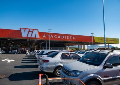 Nova loja gera 135 empregos diretos, conta com galeria comercial e amplia a atua&ccedil;&atilde;o do grupo no Vale do Paranhana.