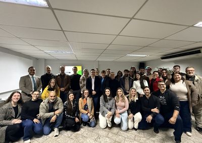 Encontro reuniu profissionais da &aacute;rea em espa&ccedil;o de troca e constru&ccedil;&atilde;o coletiva.