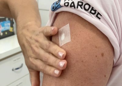 Vacina&ccedil;&atilde;o segue como a principal forma de prevenir casos graves e proteger a popula&ccedil;&atilde;o durante o per&iacute;odo de maior circula&ccedil;&atilde;o de v&iacute;rus respirat&oacute;rios.