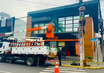 For&ccedil;a-tarefa iniciou na quarta-feira (26), pela Rua J&uacute;lio de Castilhos, com retirada de materiais inativos e organiza&ccedil;&atilde;o da fia&ccedil;&atilde;o.