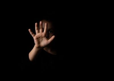 Homem foi condenado em regime fechado por crime praticado contra a pr&oacute;pria filha, que tinha 12 anos &agrave; &eacute;poca; senten&ccedil;a determinou indeniza&ccedil;&atilde;o de R$ 30 mil.