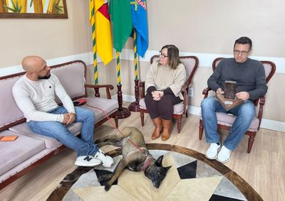 Matheus Bonete e a K9 Zoe se preparam para representar o munic&iacute;pio em competi&ccedil;&atilde;o sul-americana.