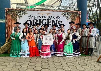 Entre os classificados est&atilde;o quatro grupos de dan&ccedil;as tradicionais e tr&ecirc;s participantes nas modalidades individuais.
