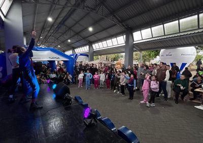 Programa&ccedil;&atilde;o gratuita na Rua Coberta teve atividades de lazer, sa&uacute;de, cultura, beleza, esporte e conviv&ecirc;ncia.