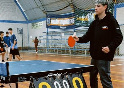 Competi&ccedil;&atilde;o re&uacute;ne estudantes das tr&ecirc;s redes de ensino de Taquara e ter&aacute; novas etapas em outubro e novembro, com disputas de v&ocirc;lei e futsal.