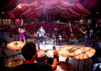 Maior festa comunit&aacute;ria do Brasil re&uacute;ne mais de 3,5 mil volunt&aacute;rios, mais de 80 atra&ccedil;&otilde;es e nove palcos de 9 a 18 de outubro no Parque Almiro Grings.