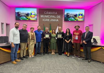 Legislativo homenageou Ana Maria Linden, Anabel Heidrich Sch&euml;fer e Fabio Cristiano Korndorfer por suas trajet&oacute;rias.