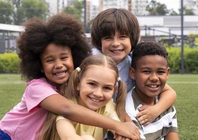 A confer&ecirc;ncia promove di&aacute;logo e participa&ccedil;&atilde;o social na constru&ccedil;&atilde;o de propostas para fortalecer pol&iacute;ticas p&uacute;blicas voltadas &agrave; inf&acirc;ncia e adolesc&ecirc;ncia.
