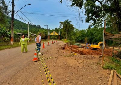 Trechos foram danificados pela for&ccedil;a da &aacute;gua dos rios e seguem com tr&acirc;nsito em meia pista.
