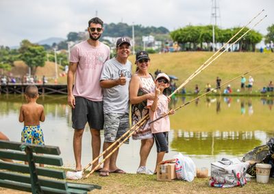 Evento no Parque Ipanema integra programa&ccedil;&atilde;o dos 62 anos da cidade e permite que participantes levem os peixes para casa