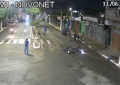 Condutor sem habilita&ccedil;&atilde;o foi autuado ap&oacute;s colis&atilde;o na Avenida Governador Jos&eacute; de Magalh&atilde;es Pinto; ambos os motociclistas ficaram feridos