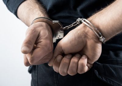 Homem foi localizado ap&oacute;s den&uacute;ncia an&ocirc;nima durante opera&ccedil;&atilde;o da Pol&iacute;cia Militar Rodovi&aacute;ria e encaminhado &agrave; Delegacia de Ipatinga