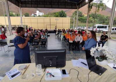 Encontro reuniu for&ccedil;as de seguran&ccedil;a, entidades educacionais e de sa&uacute;de no CRAS Sudoeste para tra&ccedil;ar diagn&oacute;stico da regi&atilde;o e planejar a&ccedil;&otilde;es integradas.