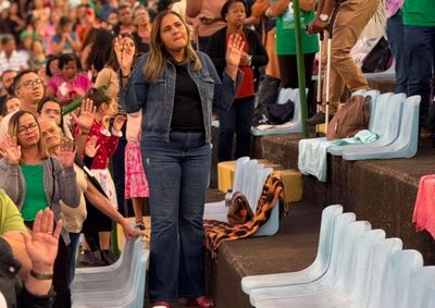 Promovido pela Renova&ccedil;&atilde;o Carism&aacute;tica Cat&oacute;lica, o encontro cat&oacute;lico tem entrada franca e foca na pr&aacute;tica meditativa da ora&ccedil;&atilde;o do Santo Ros&aacute;rio.
