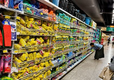 Conven&ccedil;&atilde;o coletiva do Sindcom&eacute;rcio autoriza o funcionamento do setor aliment&iacute;cio com hor&aacute;rios espec&iacute;ficos nas tr&ecirc;s cidades.