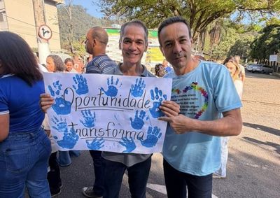 Evento promovido pela APAE reuniu institui&ccedil;&otilde;es, fam&iacute;lias e entidades ligadas &agrave; defesa dos direitos das pessoas com defici&ecirc;ncia