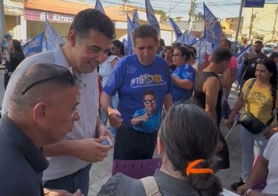Dr. Marcos Vin&iacute;cius e Heleno do Hospital percorreram o munic&iacute;pio na ter&ccedil;a-feira (22) em atividade focada na &aacute;rea da sa&uacute;de p&uacute;blica.