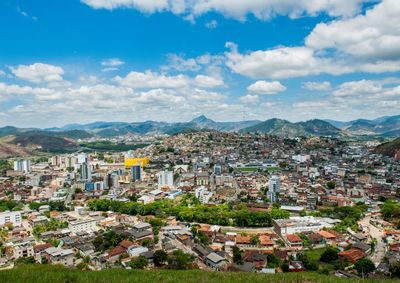 Recursos oriundos do acordo da Bacia do Rio Doce ser&atilde;o aplicados na constru&ccedil;&atilde;o de pra&ccedil;as, drenagem, pavimenta&ccedil;&atilde;o e melhorias na rede p&uacute;blica.