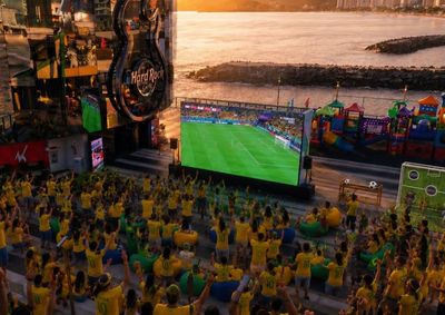 Durante toda a Copa, a Arena P&iacute;er Oporto funcionar&aacute; diariamente com uma programa&ccedil;&atilde;o que inclui transmiss&otilde;es ao vivo dos jogos, atra&ccedil;&otilde;es e muito mais.