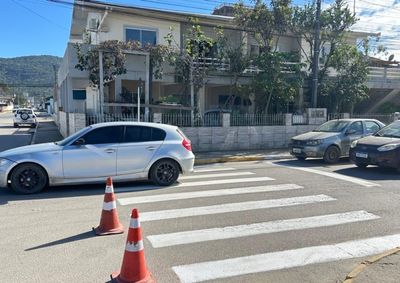 Pintura de faixas, demarca&ccedil;&otilde;es e sinaliza&ccedil;&atilde;o horizontal s&atilde;o realizadas em diversos pontos da cidade.