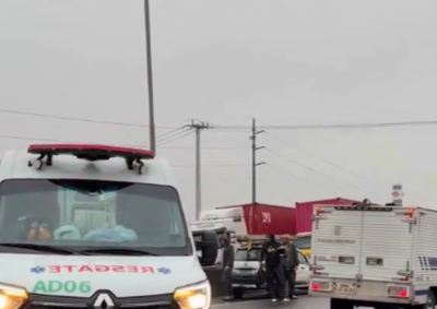 Colis&atilde;o envolvendo dois caminh&otilde;es e uma motocicleta ocorreu na manha desta sexta-feira (12).